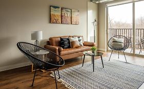 Frontdesk Core Apts Campustown Ames